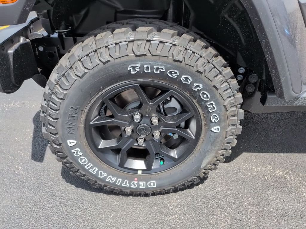 New 2026 Granite Crystal Metallic Clear-Coat Exterior Paint Jeep Willys image 16