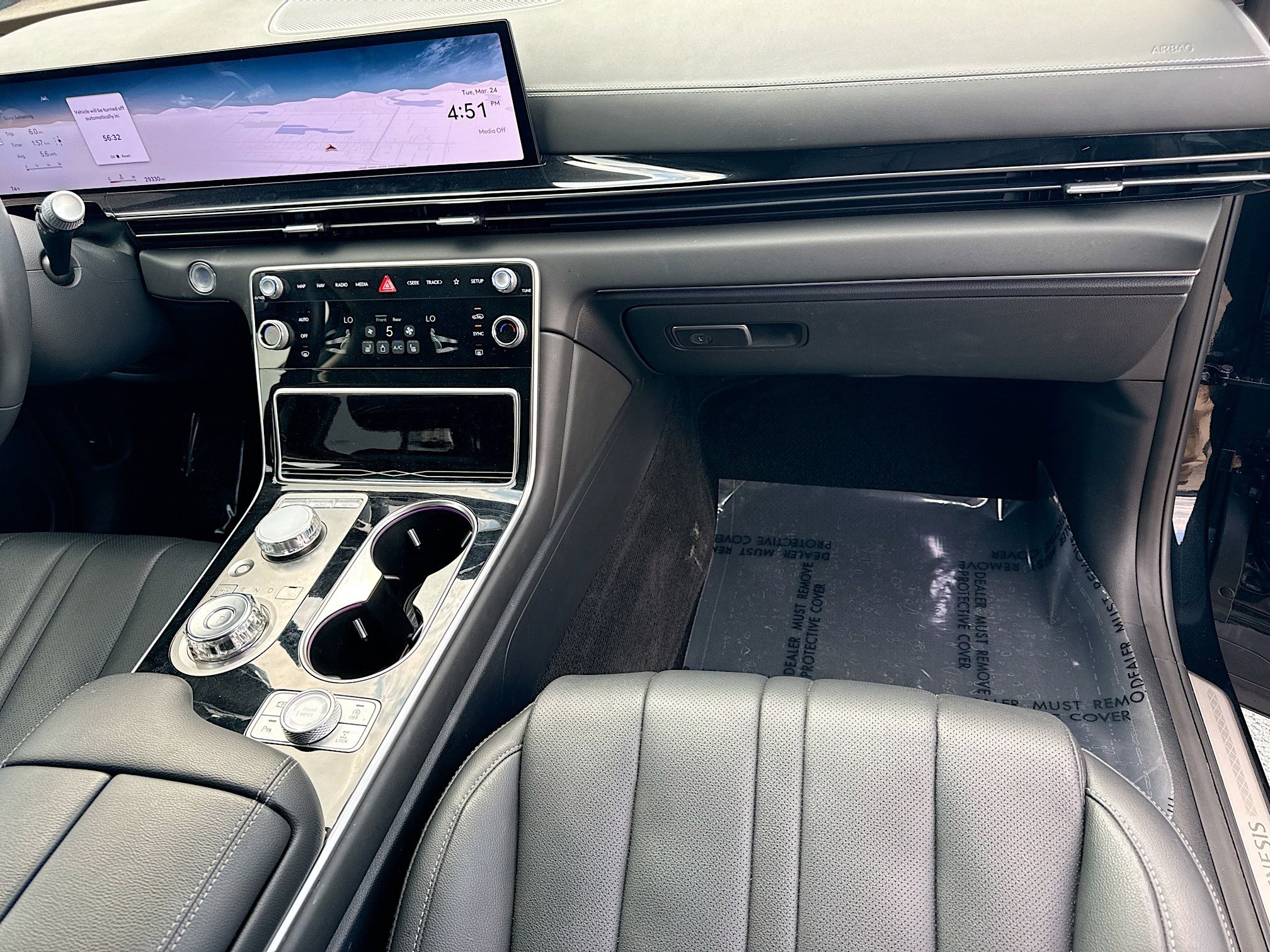 2025 GENESIS GV80 Standard - Photo 18