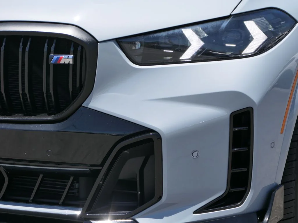 Used 2025 Brooklyn Grey Metallic BMW M60i image 7