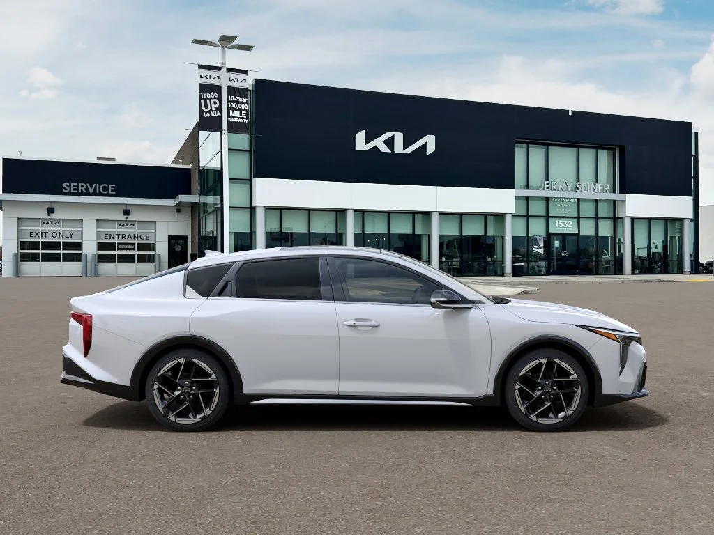 New 2026 Snow White Pearl Kia GT-Line image 7