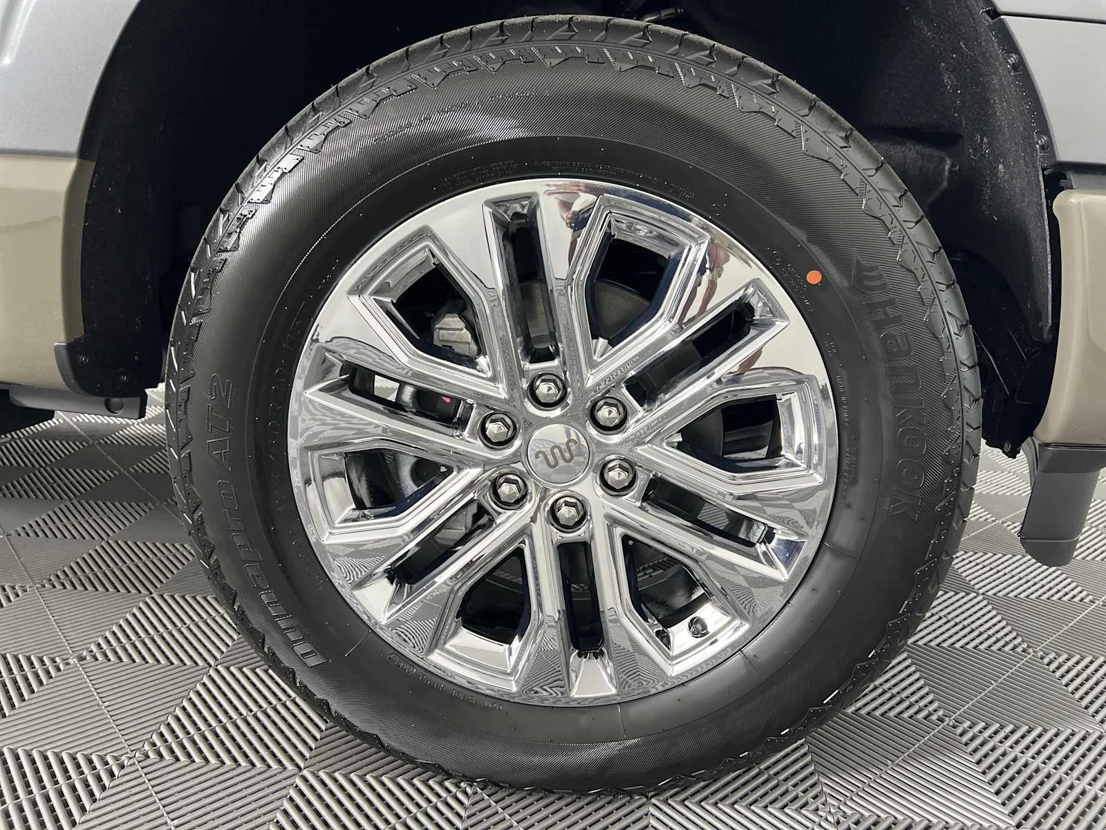 New 2026 Carbonized Gray/Marsh Gray Ford King Ranch image 12