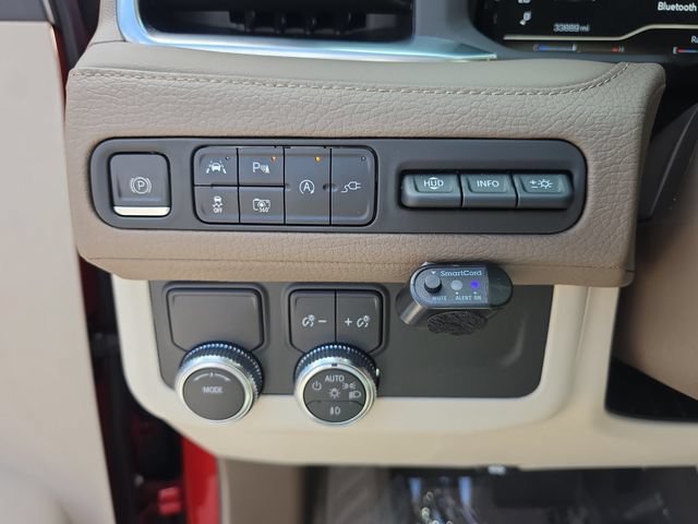 2022 GMC Yukon Denali - Photo 25
