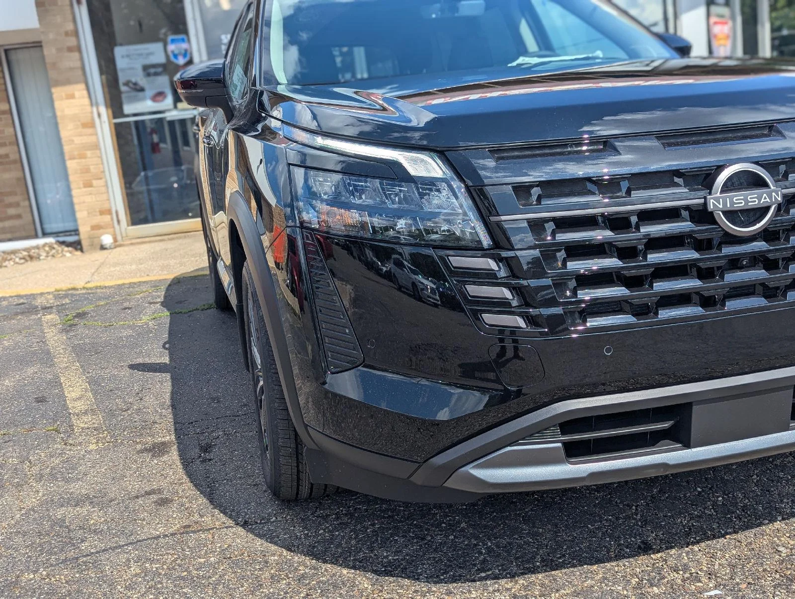 New 2026 Super Black Nissan Platinum image 14