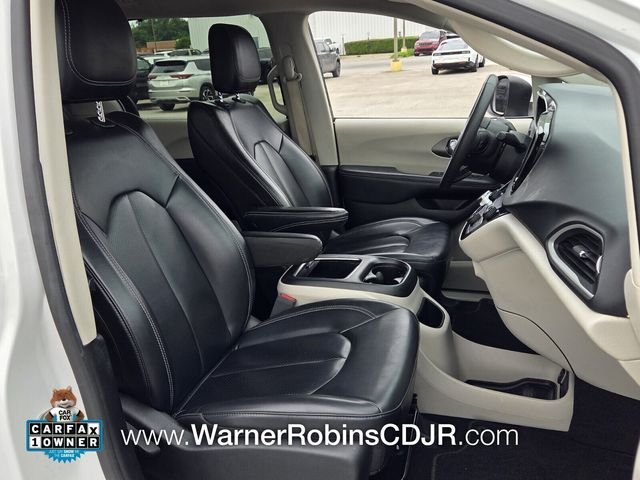 Used 2023 White Chrysler Touring L image 18