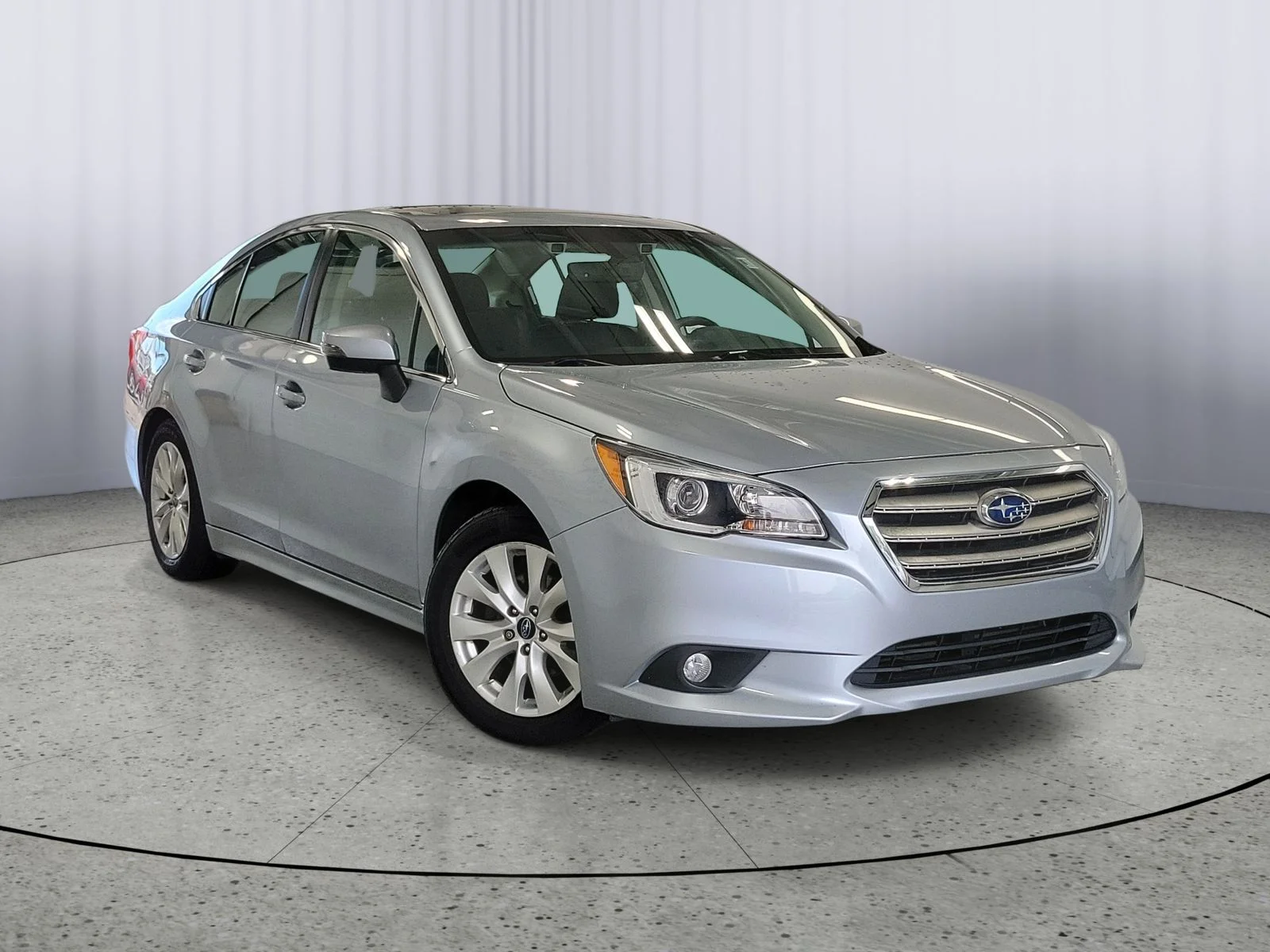 Used 2017 Silver Subaru 2.5i image 1