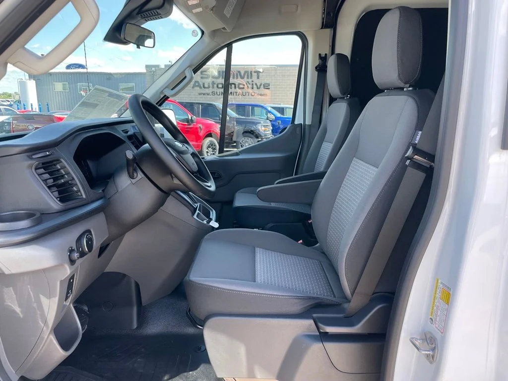 New 2026 Oxford White Ford Cargo Van image 7