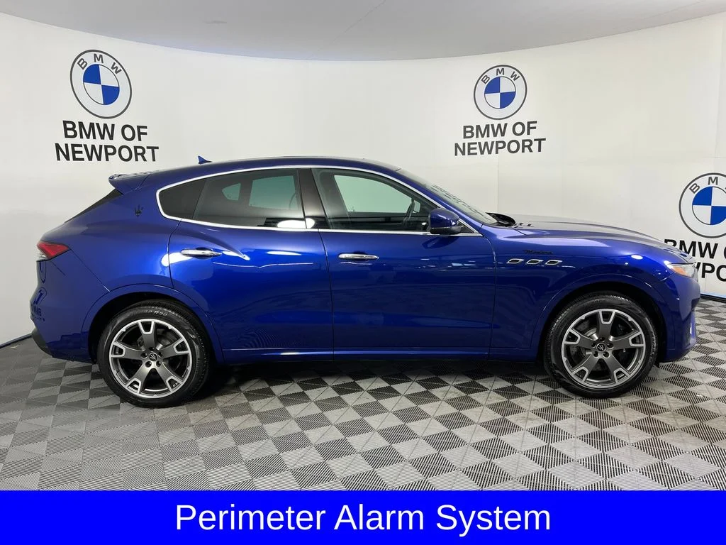 Used 2022 Blue Maserati Modena image 11