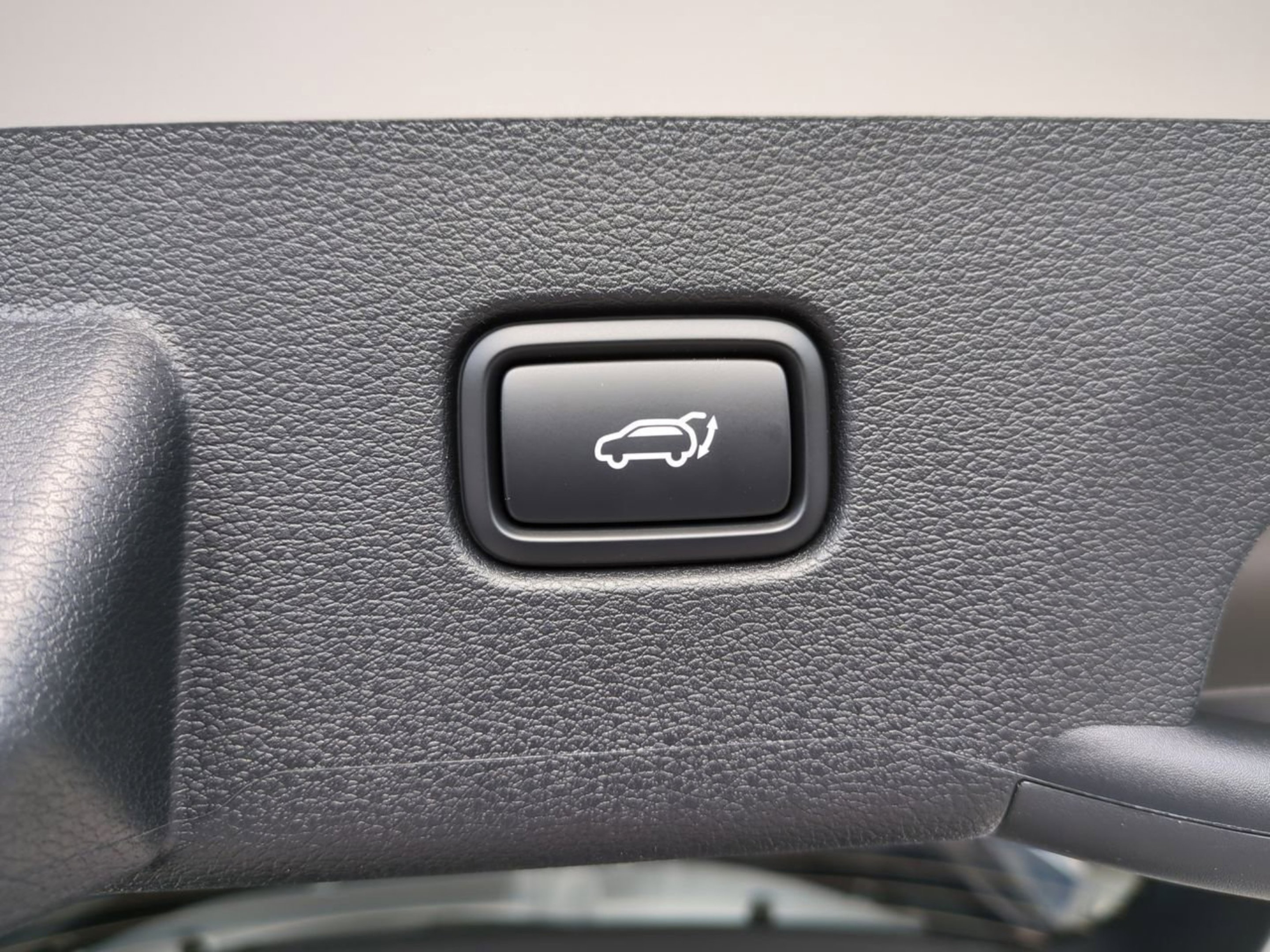 New 2026 Glacial White Pearl Kia EX image 10