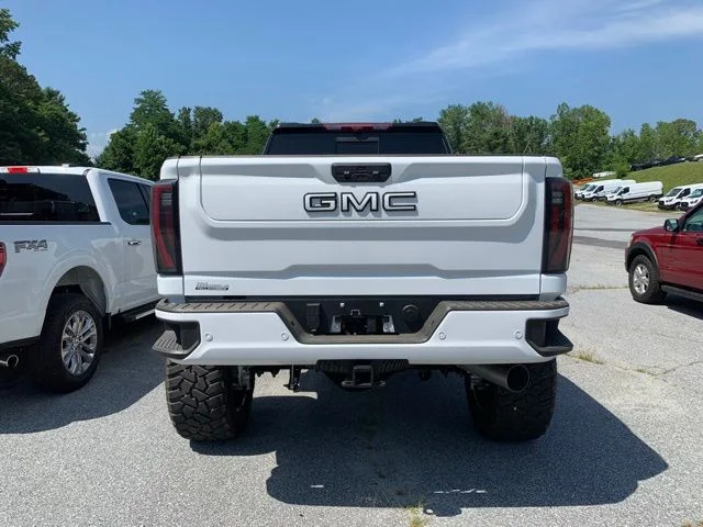 Used 2026 Summit White GMC AT4 image 4