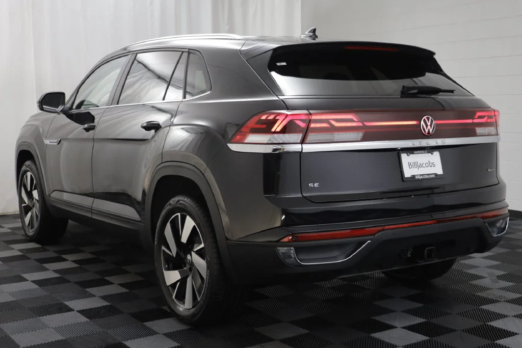 New 2026 Black Pearl Volkswagen SE w/Technology image 14