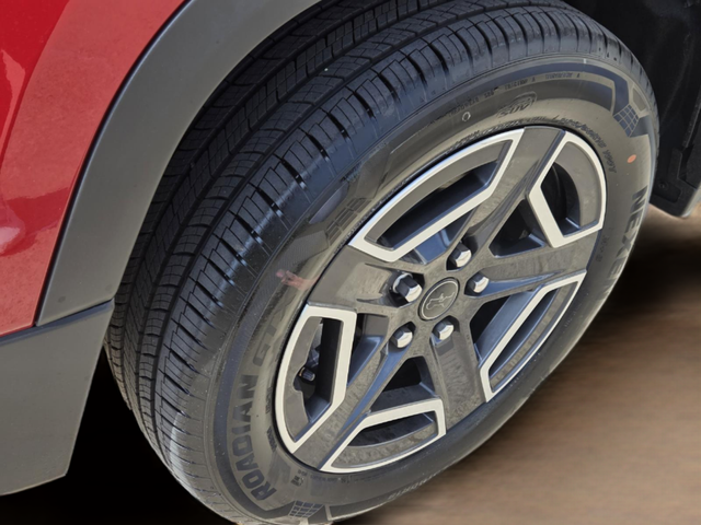 New 2026 Red Hot Pearl-Coat Exterior Paint Jeep Limited image 26