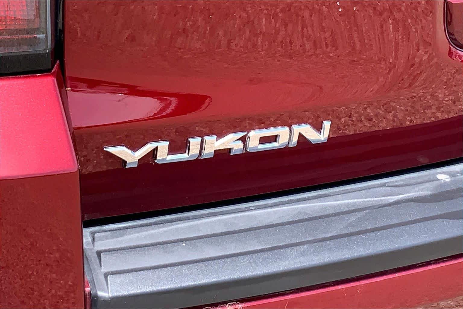 Certified Used 2020 Crimson Red Tintcoat GMC SLT image 10