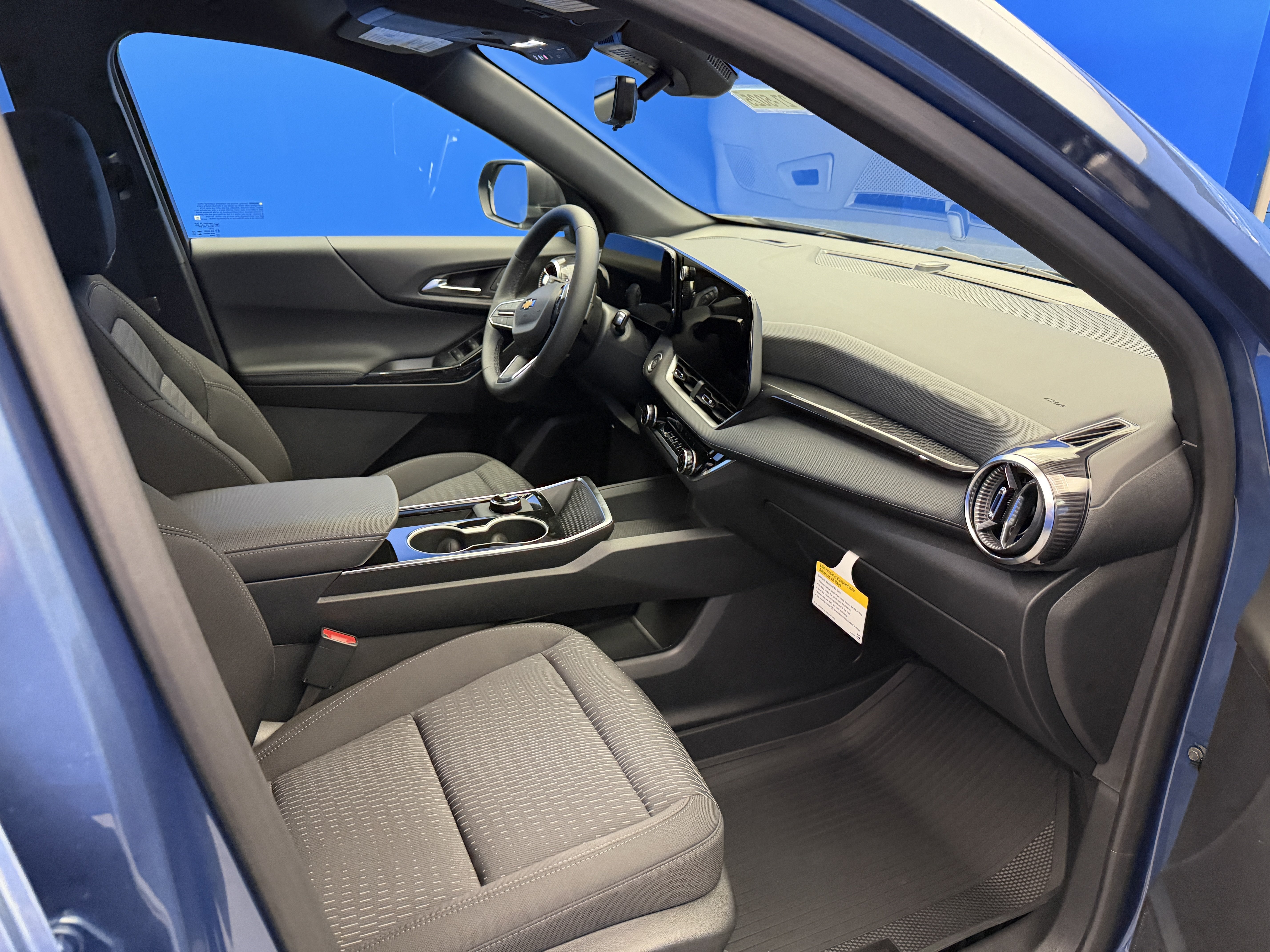 2027 Chevrolet Equinox LT - Photo 25