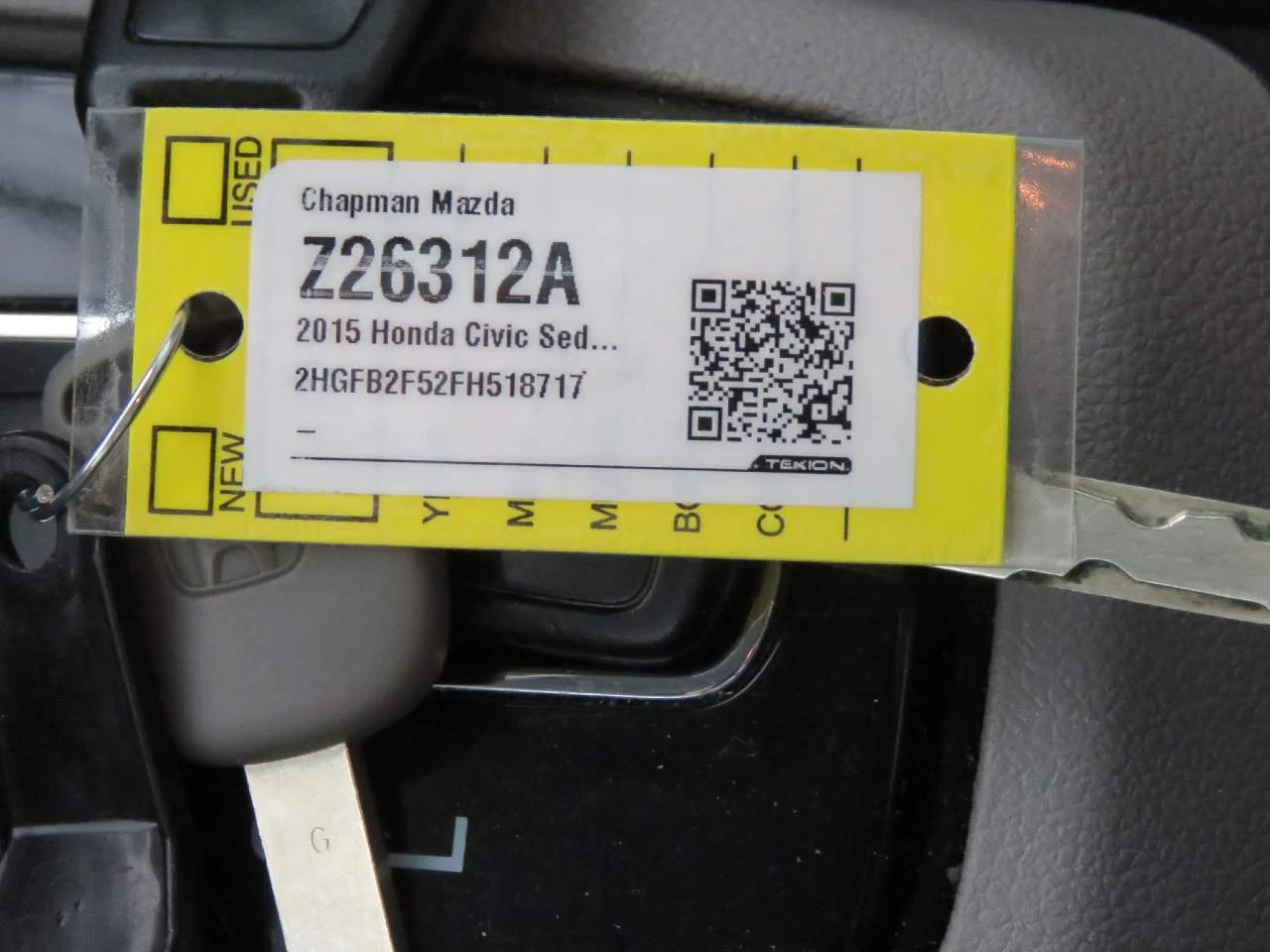 Used 2015 Alabaster Silver Metallic Honda LX image 11
