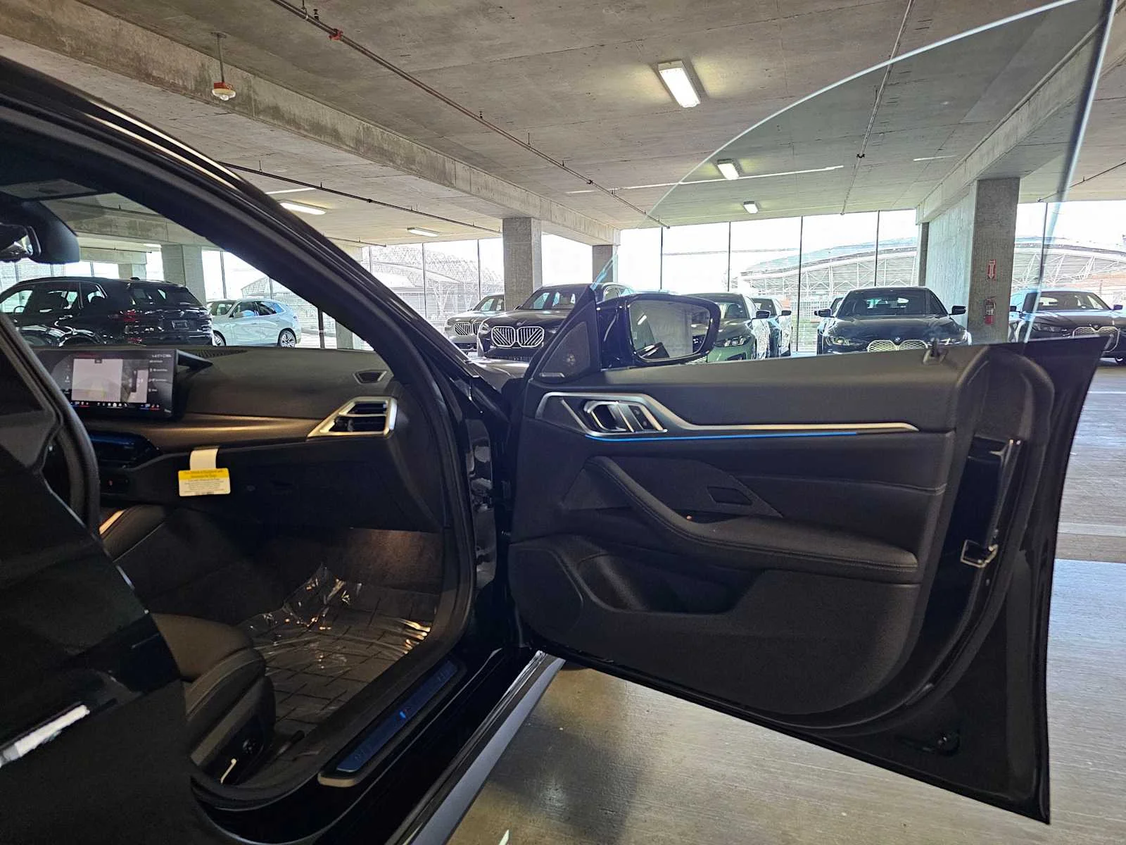 New 2026 Black Sapphire Metallic BMW xDrive40 image 33