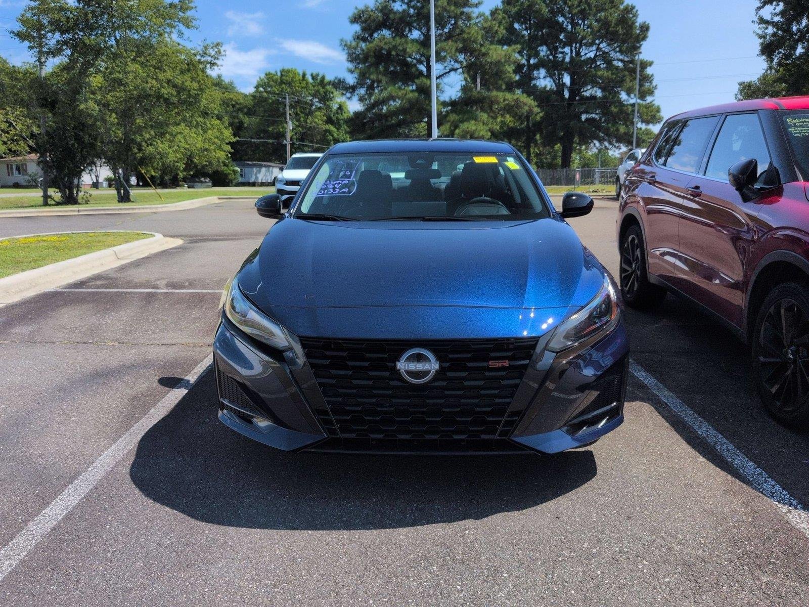 Used 2024 Deep Blue Pearl Nissan 2.5 SR image 3