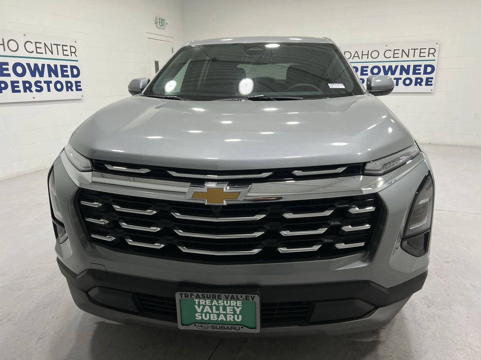 Used 2025 Gray Chevrolet LT image 3