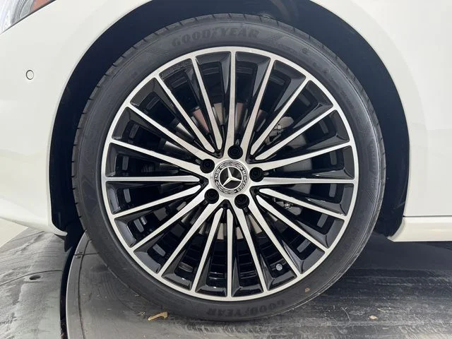 New 2026 White Mercedes-Benz C 300 image 10