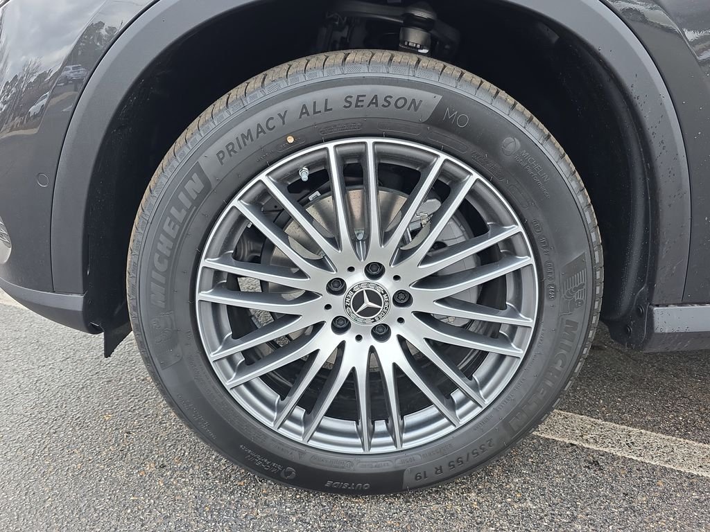 New 2026 Gray Mercedes-Benz GLC 300 image 9