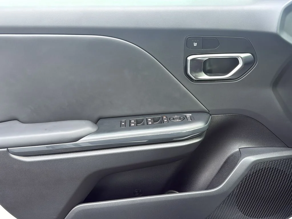 New 2026 White Kia EX image 34