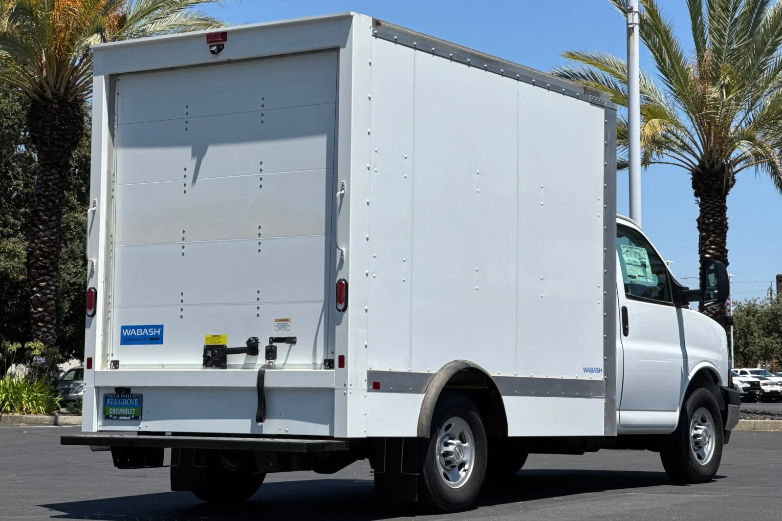 2025 Chevrolet Express Cutaway 3500 1WT view 3