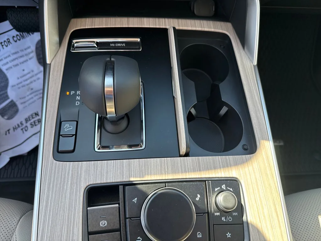 New 2026 Platinum Mazda 3.3 Turbo Preferred image 25