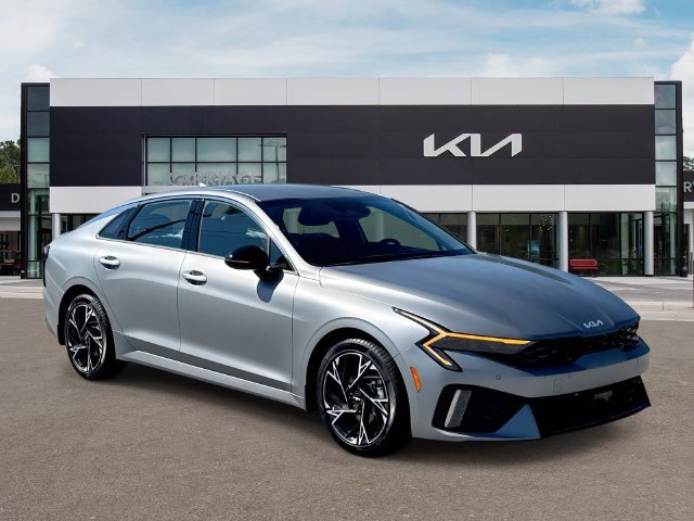 Used 2025 Gray Kia GT-Line image 2