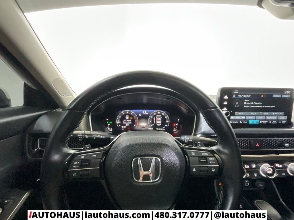 Used 2024 White Honda Touring image 28