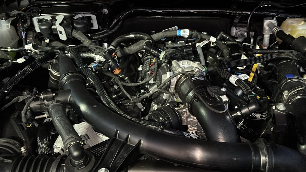 New 2026 Shadow Black Ford Badlands image 33