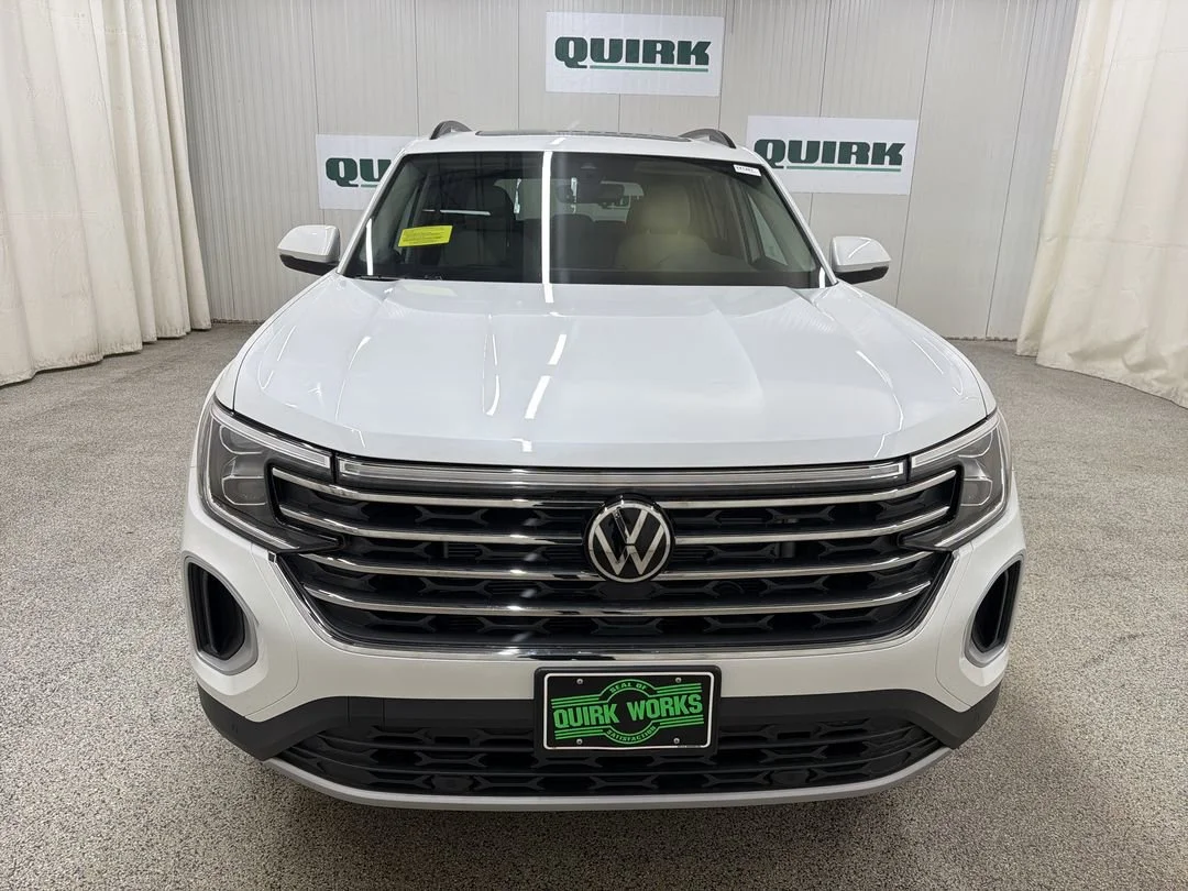 New 2026 Opal White Pearl Volkswagen 2.0T SE w/Technology image 2