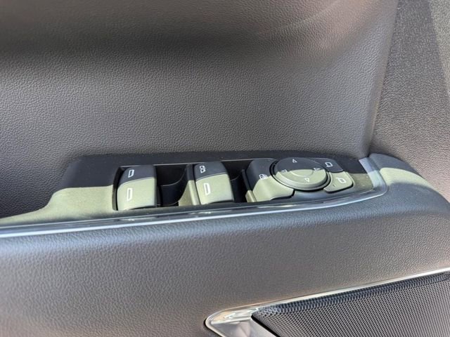 New 2026 Onyx Black GMC Elevation image 17