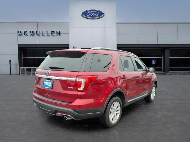Certified Used 2018 Ruby Red Metallic Ford XLT image 5