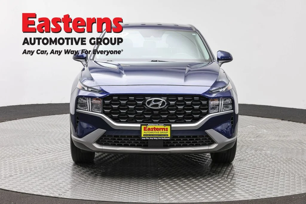 Used 2023 Blue Hyundai SE image 2
