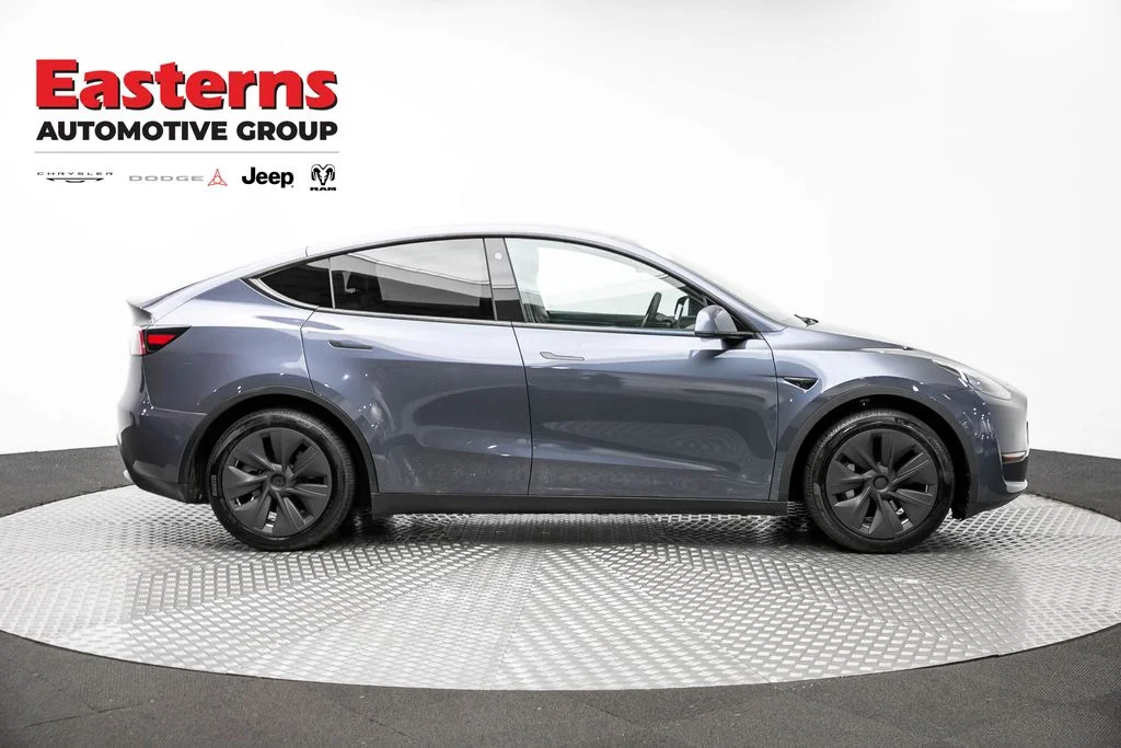 Used 2022 Gray Tesla Long Range image 4