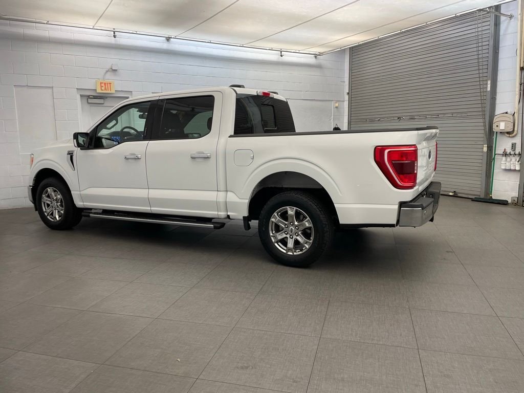Used 2021 White Ford XLT image 9