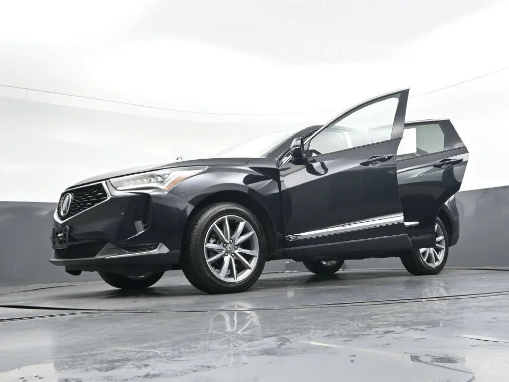 Used 2023  Acura Technology Package image 46