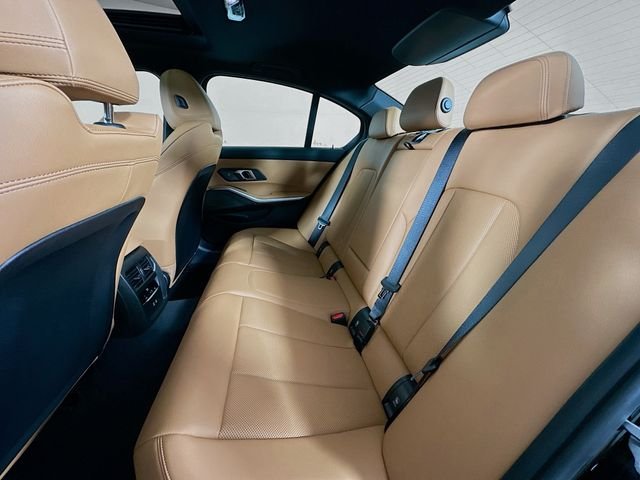 New 2026 Black Sapphire Metallic BMW 330i xDrive image 25