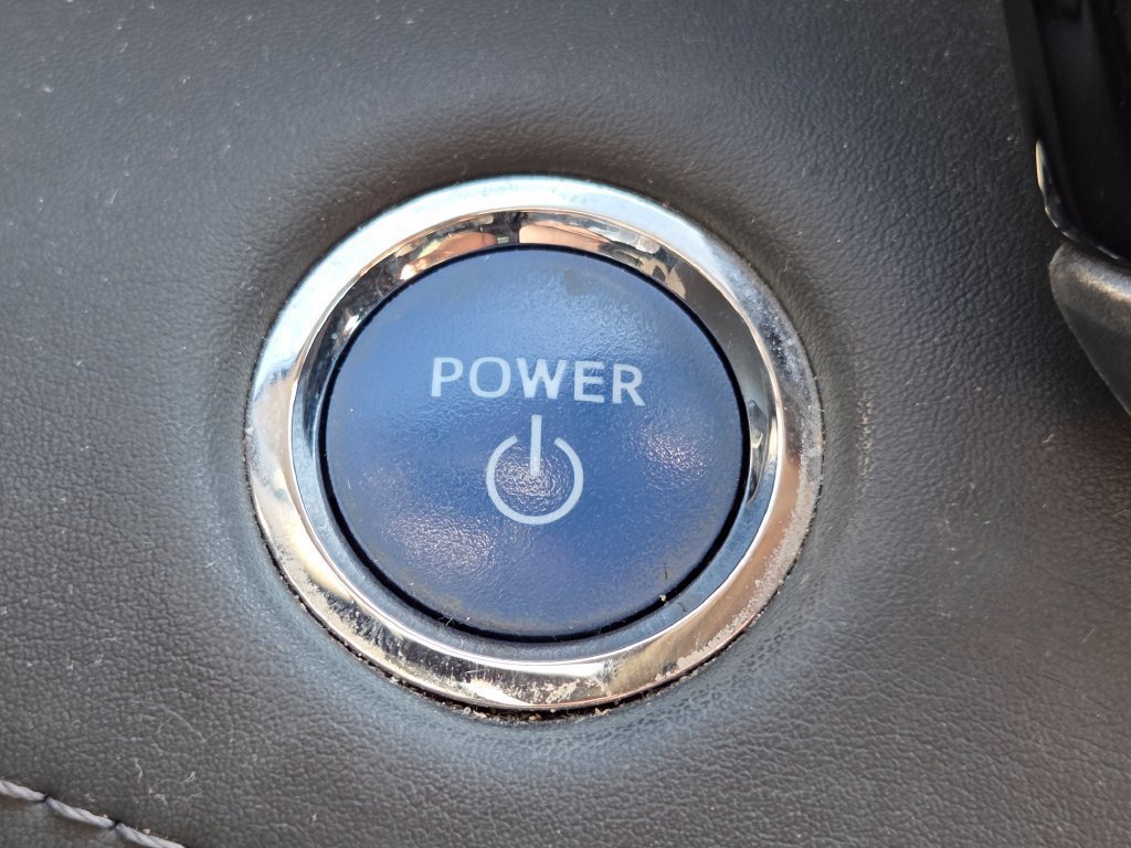 Used 2022 Midnight Black Metallic Toyota Hybrid XLE image 38