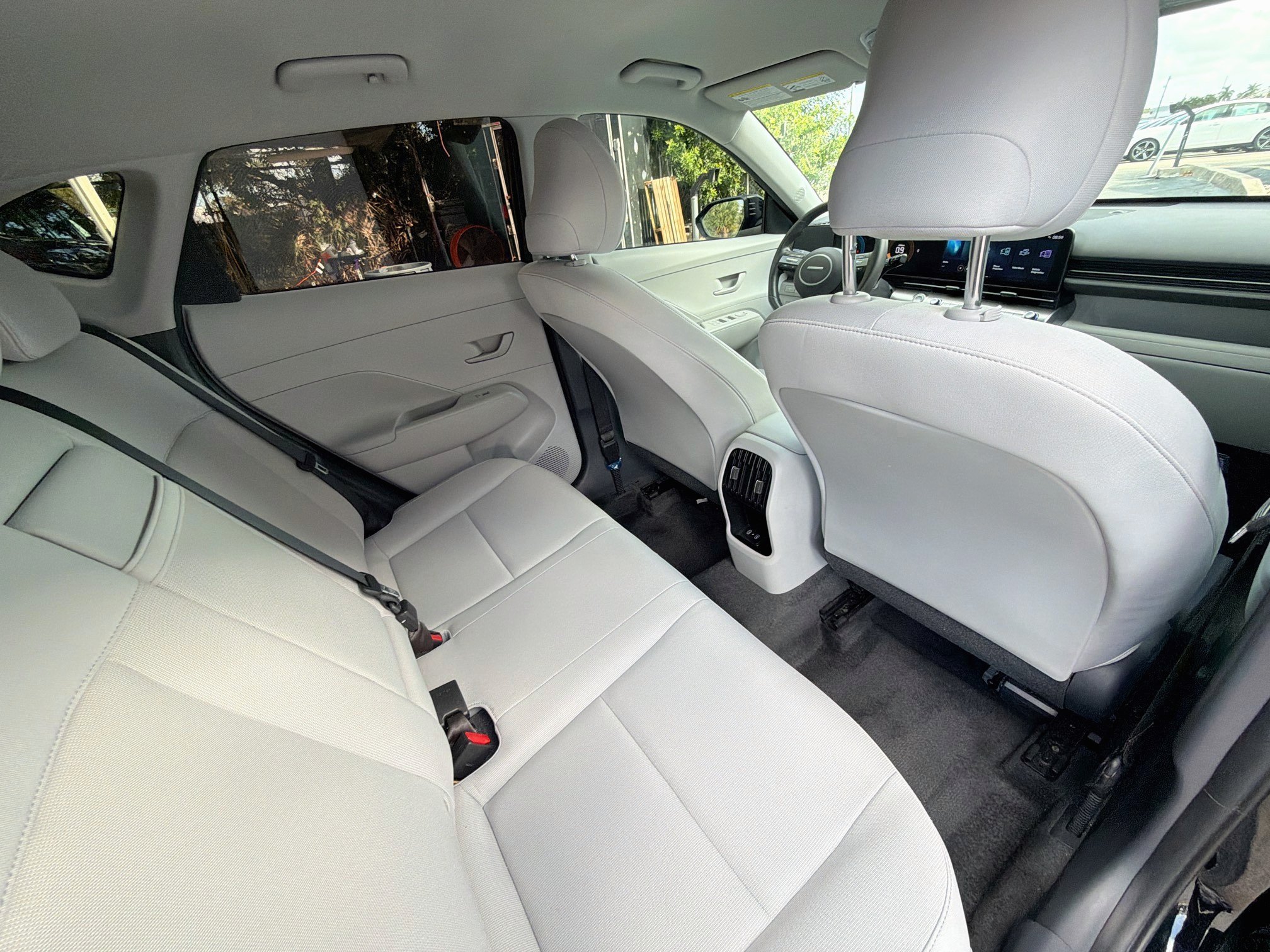 Used 2024 Abyss Black Pearl Hyundai SEL image 27