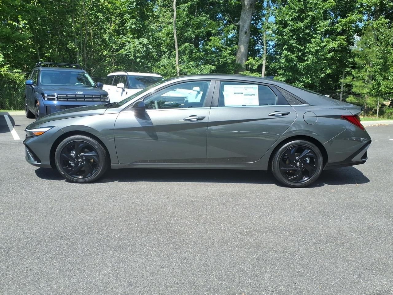 New 2026 Amazon Gray Hyundai SEL Sport Premium image 9