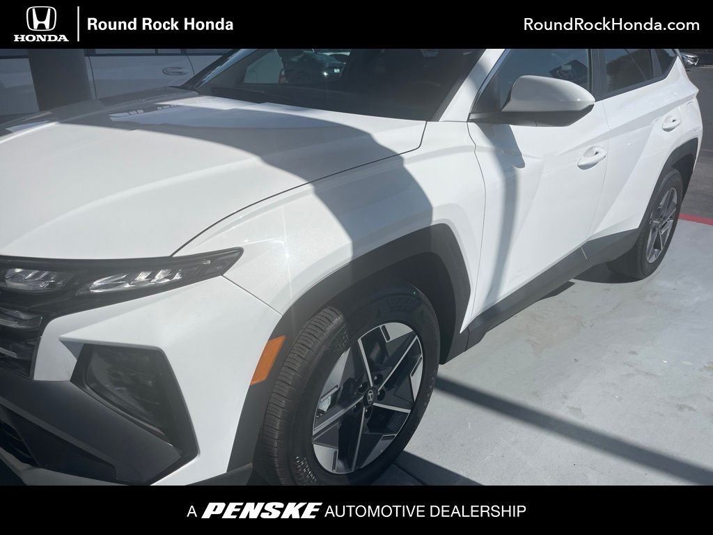 Used 2026 White Pearl Hyundai SEL image 1