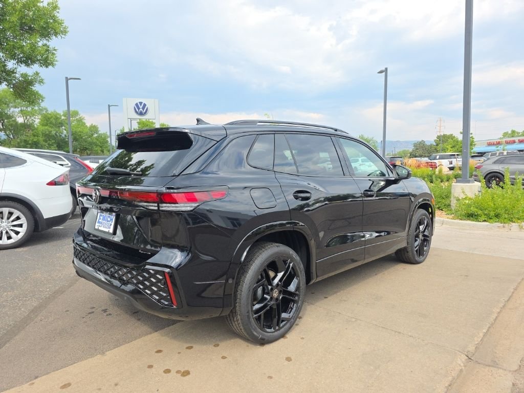 New 2026 Deep Black Pearl Volkswagen 2.0T SE R-Line Black image 5