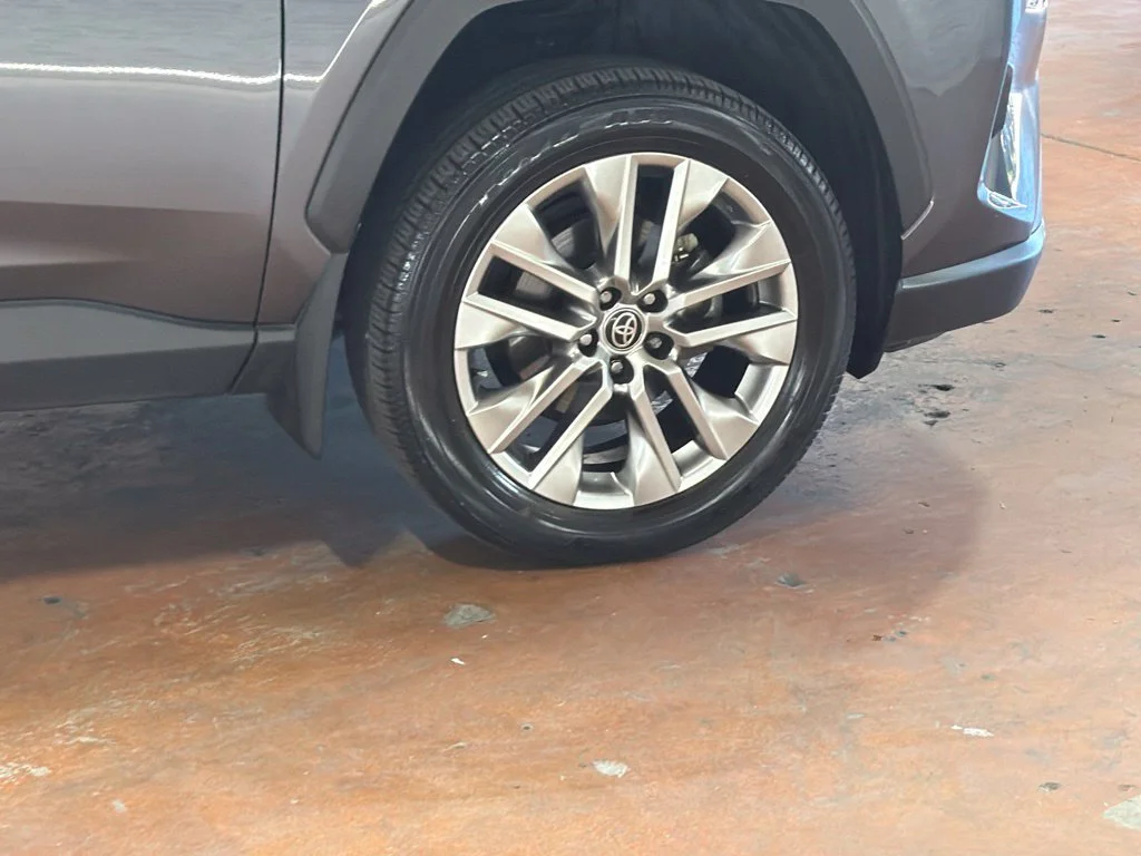 Used 2024 Magnetic Gray Metallic Toyota XLE Premium image 9