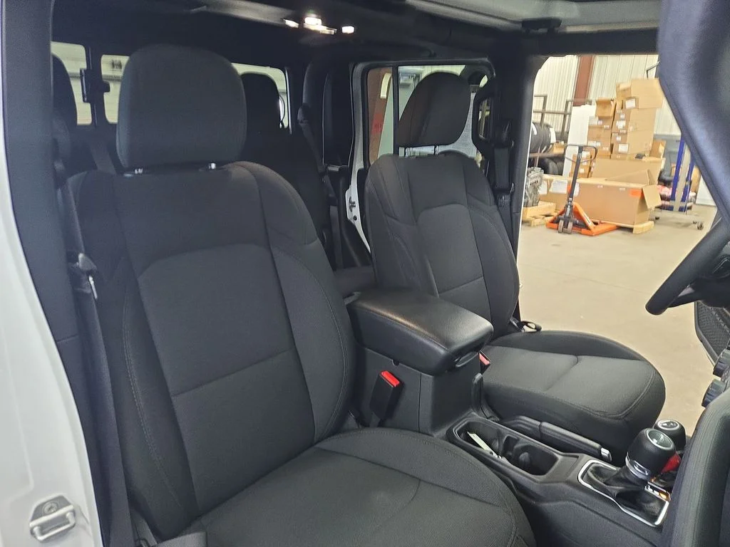 Used 2023 White Jeep Willys image 24