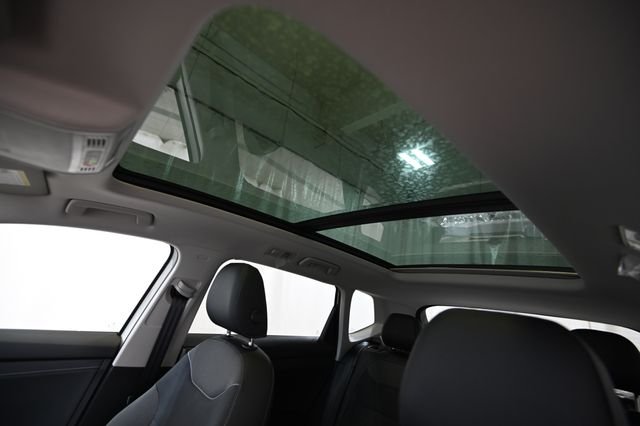 New 2026 White Volkswagen 1.5T SE Black image 22