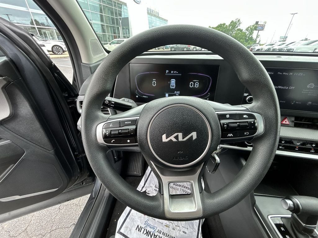 Certified Used 2023 Gray Kia LX image 22