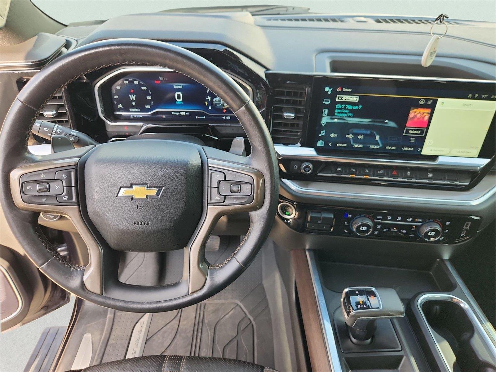 2022 Chevrolet Silverado 1500 High Country - 10