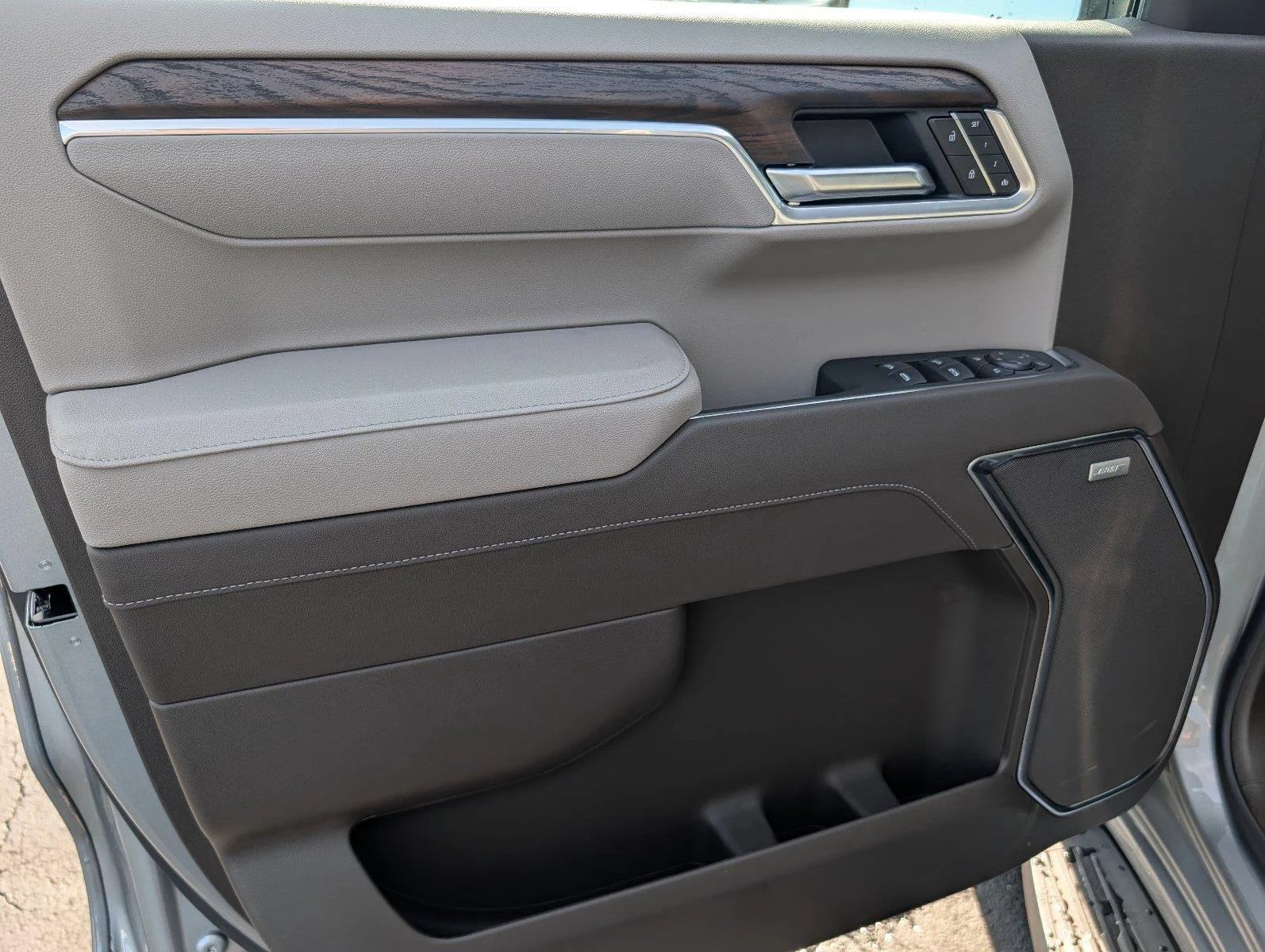 New 2026 Sterling Metallic GMC SLT image 15