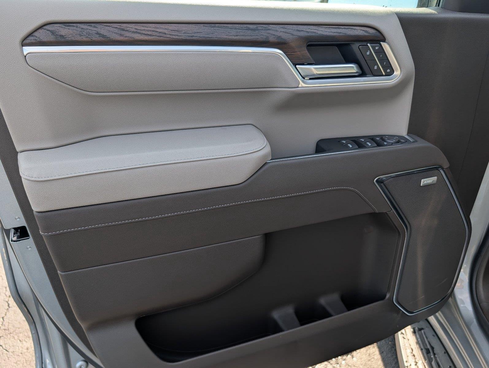 New 2026 Sterling Metallic GMC SLT image 15