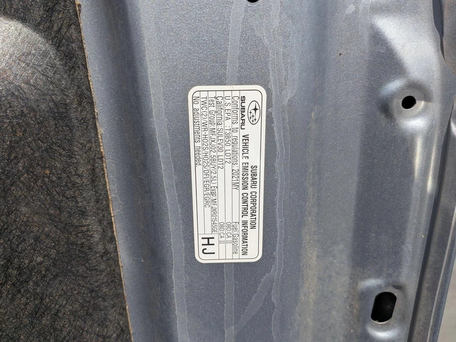 Used 2021 Ice Silver Metallic Subaru Premium image 24